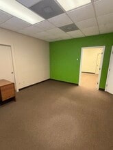 139 S Pebble Beach Blvd, Sun City Center, FL à louer Photo intérieure– Image 2 sur 4