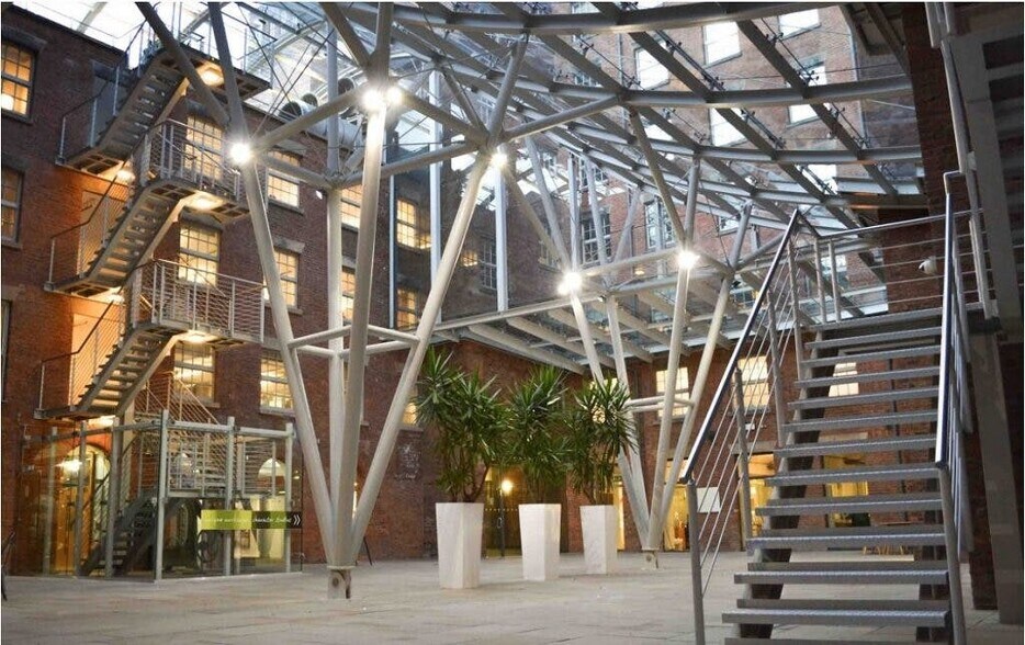 17 Redhill St, Manchester à louer - Photo de l’immeuble – Image 2 sur 10