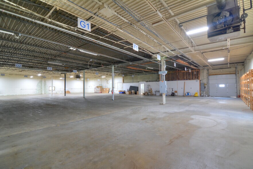 1810 E McBride Ave, Decatur, IL à vendre - Photo de l’immeuble – Image 2 sur 24