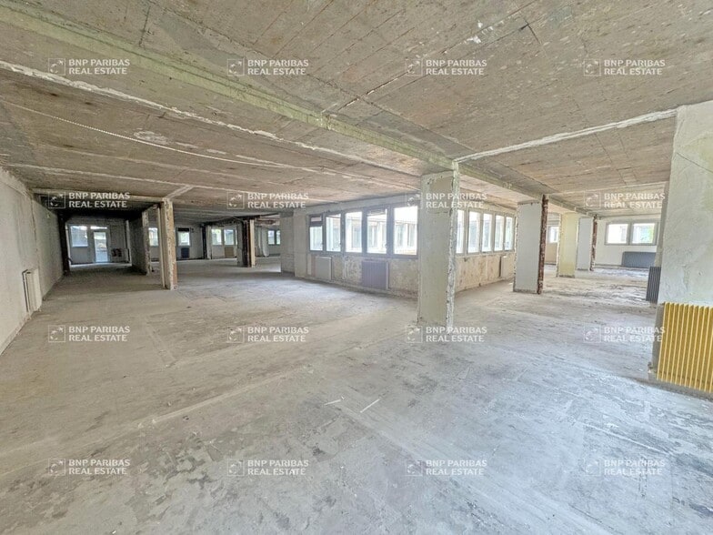 Immeuble residentiel dans Paris à vendre - Photo de l’immeuble – Image 2 sur 8