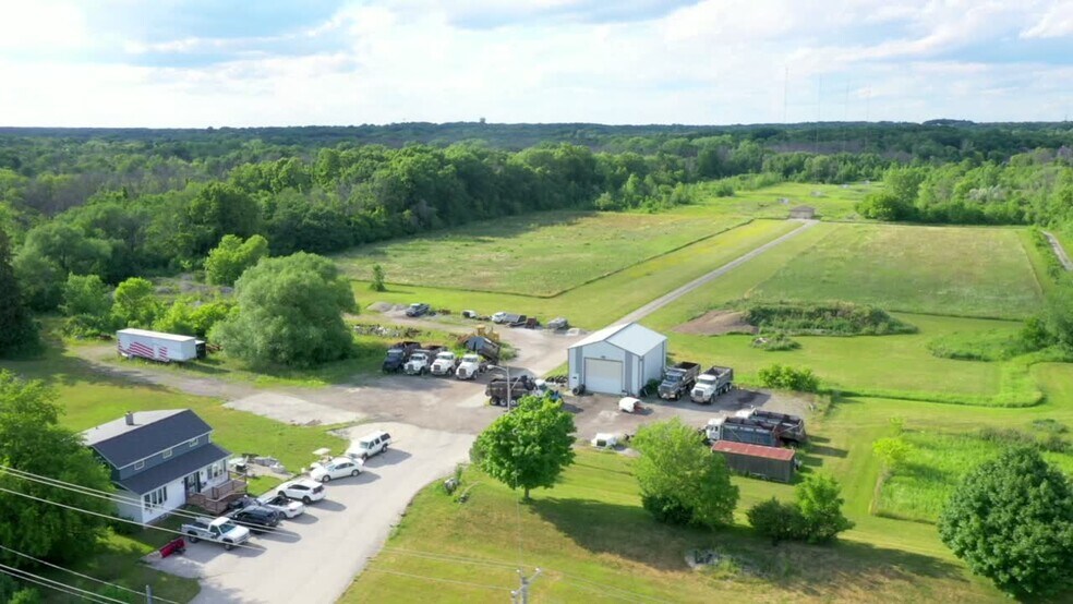 5732 W Rawson Ave, Franklin, WI à vendre - Vidéo sur l’annonce professionnelle – Image 2 sur 12