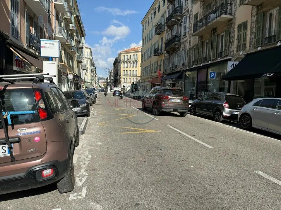Local commercial dans Nice à louer Photo de l’immeuble– Image 1 sur 5
