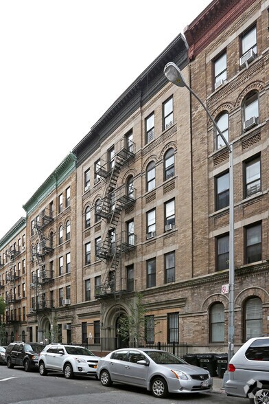 114 W 137th St, New York, NY à vendre - Photo principale – Image 1 sur 4
