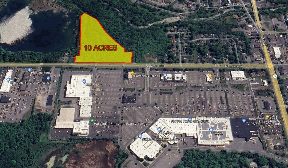 5424 N Burdick St, Fayetteville, NY à vendre - Photo de l’immeuble – Image 2 sur 8