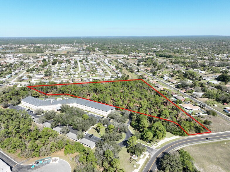 1210 Taylor Ln EXT, Lehigh Acres, FL à vendre - Aérien – Image 1 sur 15