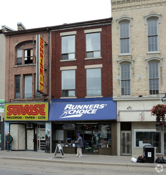 207 Dundas St, London, ON à louer - Photo de l’immeuble – Image 2 sur 2