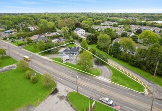 Plus de détails pour 590 County Road 39, Southampton, NY - Local d’activités à vendre
