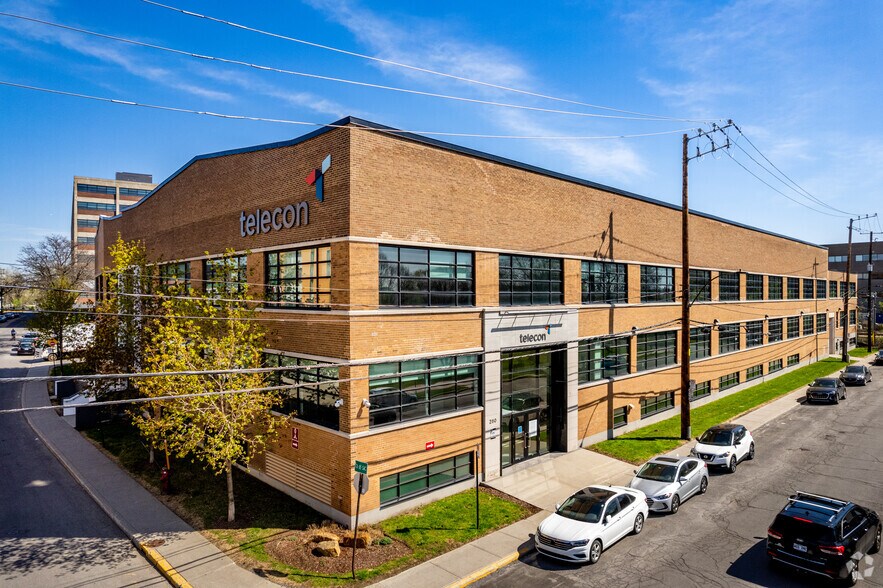 7450 Rue Du Mile End, Montréal, QC à louer - Photo de l’immeuble – Image 1 sur 5