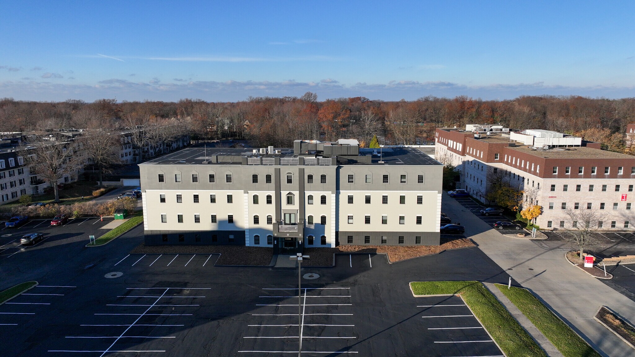 24650 Center Ridge Rd, Westlake, OH à vendre Photo principale– Image 1 sur 18