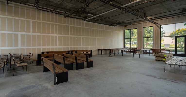 9254 Winnetka Ave, Chatsworth, CA à louer - Photo intérieure – Image 2 sur 18