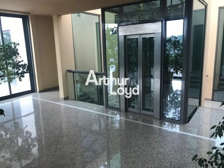 Bureau dans Grasse à louer - Photo intérieure – Image 3 sur 4