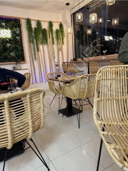 Local commercial dans Thorigny-sur-Marne à vendre - Photo de l’immeuble – Image 2 sur 5