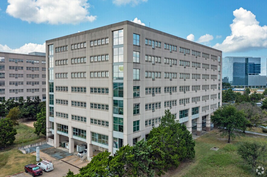 11501 Burnet Rd, Austin, TX à louer - Photo de l’immeuble – Image 1 sur 10