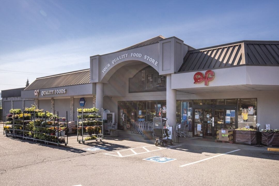 2451 Collins, Nanoose Bay, BC à louer Photo de l’immeuble– Image 1 sur 10