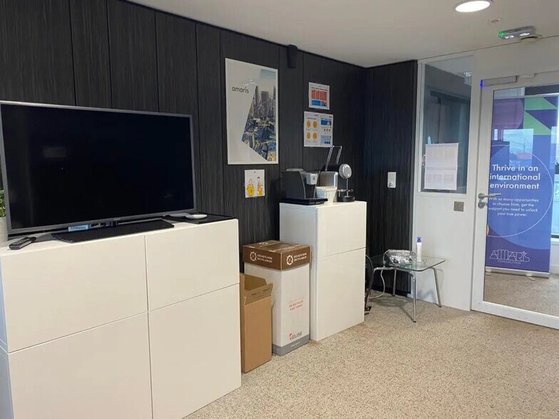 Bureau dans Lille à louer - Photo de l’immeuble – Image 3 sur 7