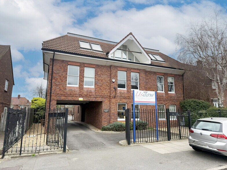 89-91 Middleton Rd, Morden à vendre - Photo de l’immeuble – Image 2 sur 10