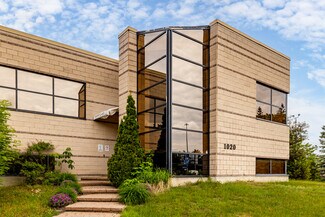 Plus de détails pour 1020 Boul Michèle-Bohec, Blainville, QC - Industriel/Logistique à vendre