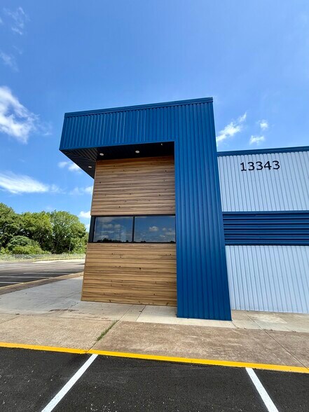 13343 Interstate 20 E, Tyler, TX à louer - Photo de l’immeuble – Image 3 sur 23