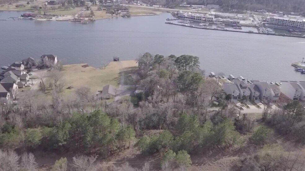 15081-15095 Marina Dr, Montgomery, TX à vendre - Vidéo sur l’annonce professionnelle – Image 2 sur 4