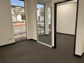 5555 N Lamar Blvd, Austin, TX à louer Photo intérieure– Image 2 sur 3
