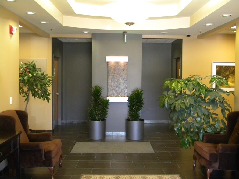 523 W Heritage Park Blvd, Layton, UT à louer - Hall d’entrée – Image 3 sur 3