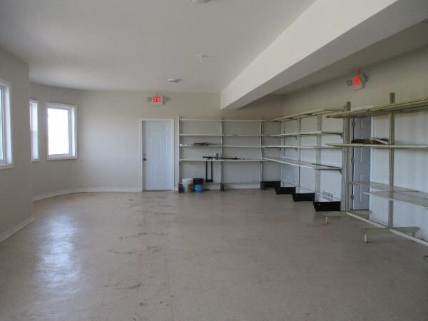 1644 Merrittville Hwy, Thorold, ON à louer - Photo intérieure – Image 3 sur 8