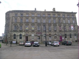 Plus de détails pour 14-16 St Georges Sq, Huddersfield - Bureau à louer