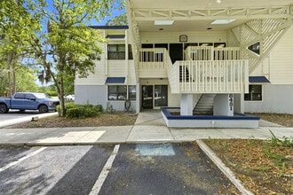8431 Baymeadows Way, Jacksonville, FL à louer Photo intérieure– Image 2 sur 28