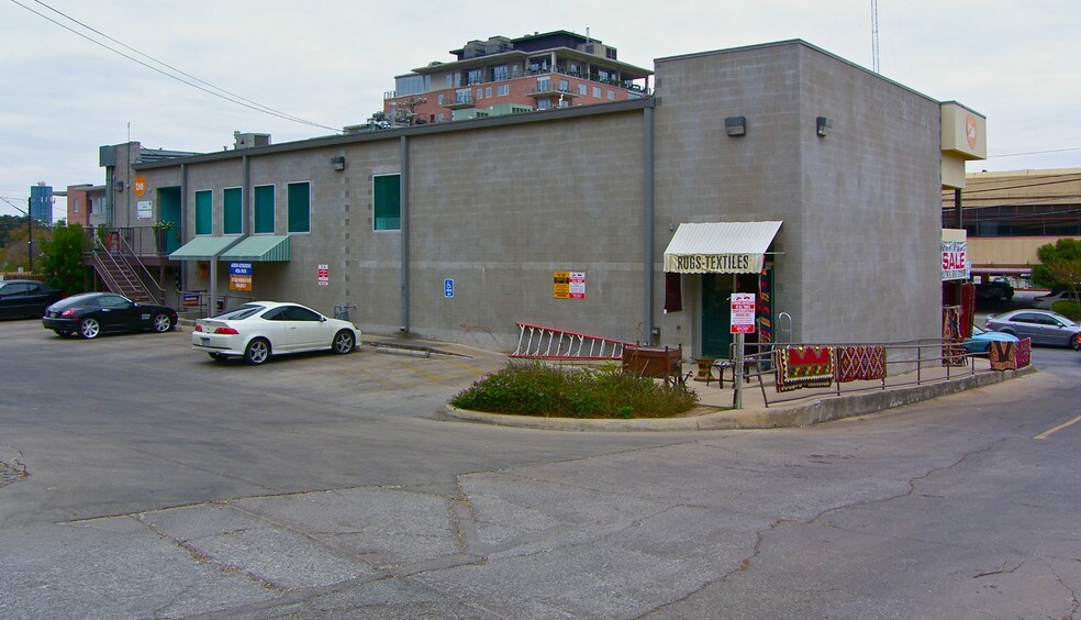 700 N Lamar Blvd, Austin, TX à louer - Photo de l’immeuble – Image 3 sur 5