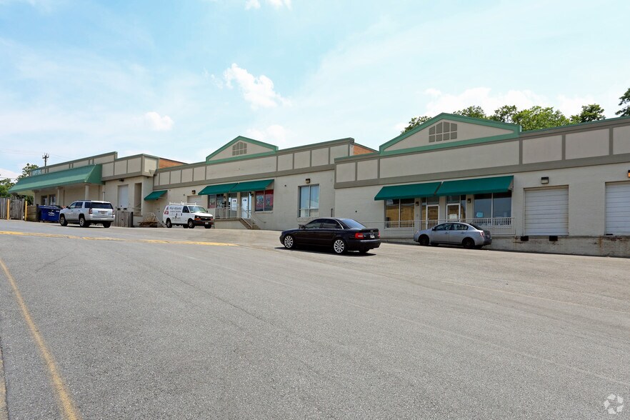 11760-11796 Parklawn Dr, Rockville, MD à louer - Photo de l’immeuble – Image 3 sur 4