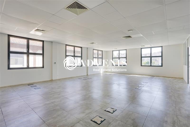 Bureau dans Joinville-le-Pont à louer - Photo intérieure – Image 2 sur 9