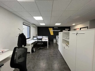 Plus de détails pour 240 Rue Ferdinand Perrier, Saint-Priest - Bureau, Local d'activités à louer