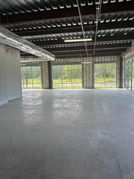 11755 Palm Bay Parkway, Jacksonville, FL à louer - Photo de l’immeuble – Image 3 sur 4