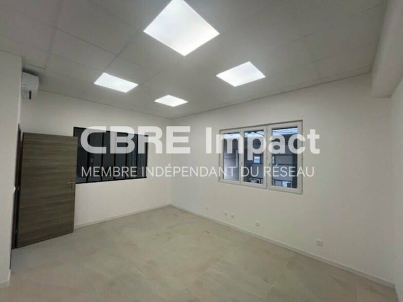 Local d'activités dans Cernay-lès-Reims à vendre - Photo intérieure – Image 3 sur 10