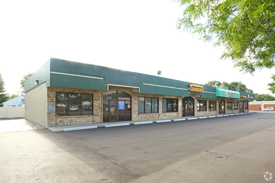 1115-1171 S Wayne Rd, Westland, MI à louer - Photo de l’immeuble – Image 2 sur 3