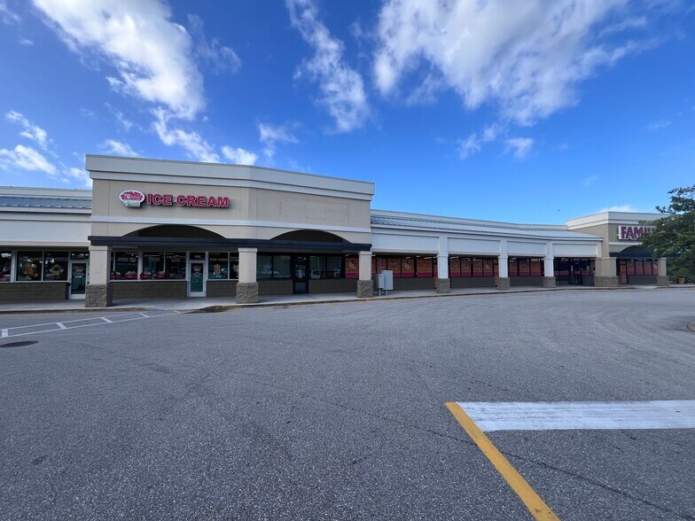 1851 N US Highway 1, Fort Pierce, FL à louer - Photo de l’immeuble – Image 3 sur 7