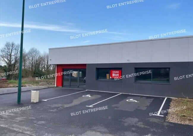 Plus de détails pour Bureau, Local d'activités à louer