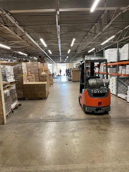 2200 5th St, Wichita Falls, TX à louer - Photo intérieure – Image 2 sur 64