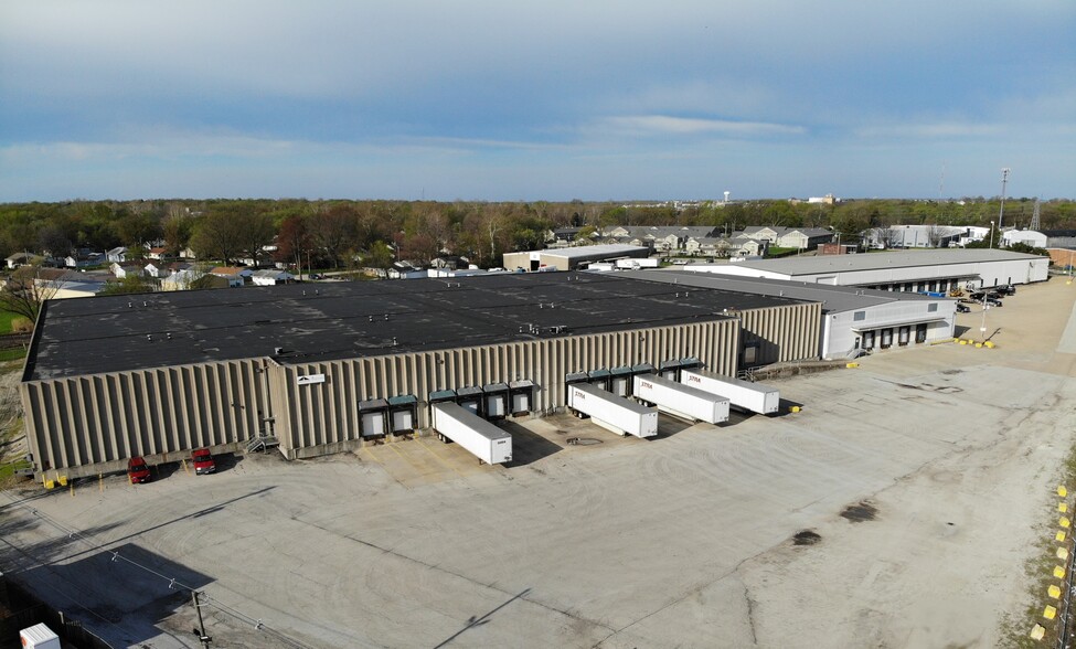 1310 N McKinley Ave, Champaign, IL à louer - Photo de l’immeuble – Image 2 sur 12
