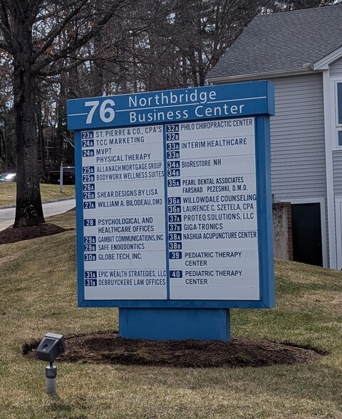 76 Northeastern Blvd, Nashua, NH à louer - Photo de l’immeuble – Image 3 sur 4