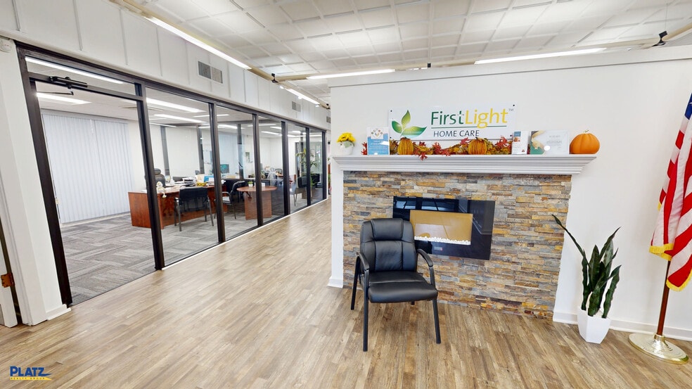 4390 Mahoning Ave, Youngstown, OH à vendre - Photo de l’immeuble – Image 2 sur 19