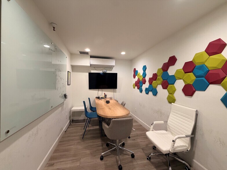 357 Castro St, Mountain View, CA à louer - Photo de l’immeuble – Image 3 sur 14