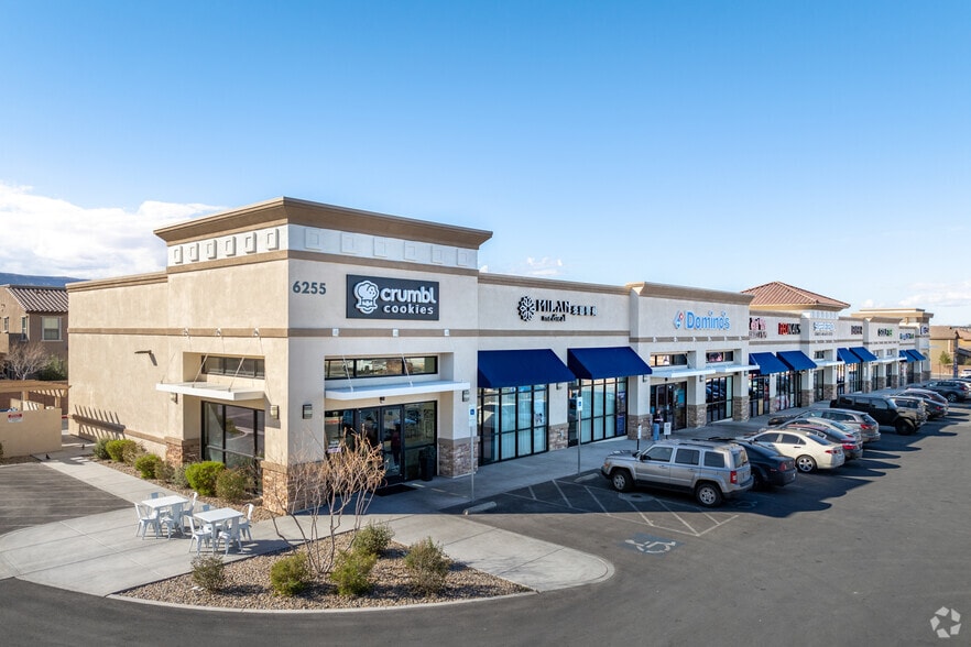 6255 S Durango Dr, Las Vegas, NV à louer - Photo principale – Image 1 sur 4
