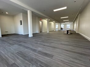 158 Grand St, Waterbury, CT à louer Photo intérieure– Image 2 sur 7