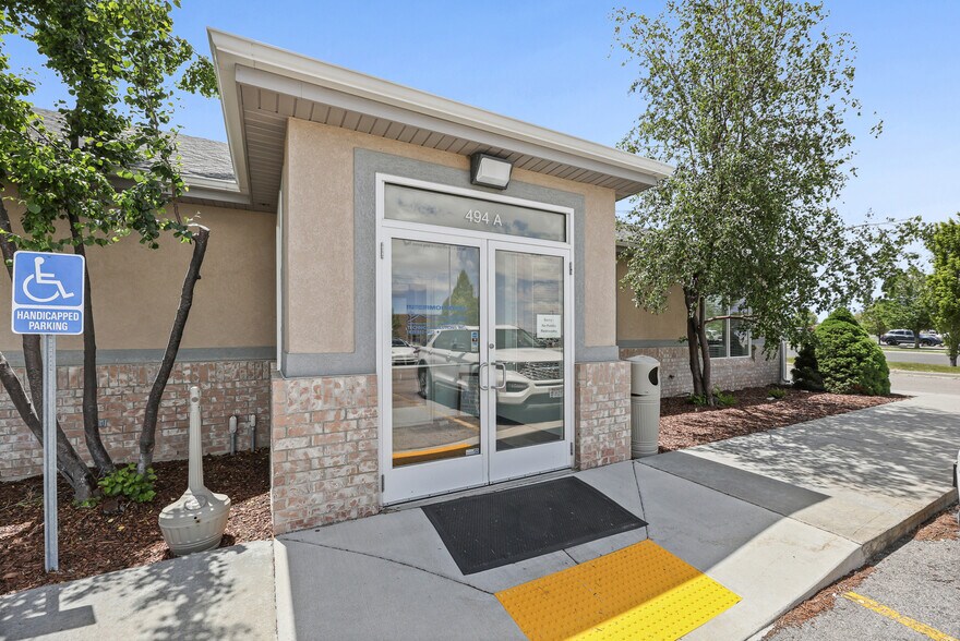 494 E 2400 N, Tooele, UT à louer - Photo de l’immeuble – Image 1 sur 28