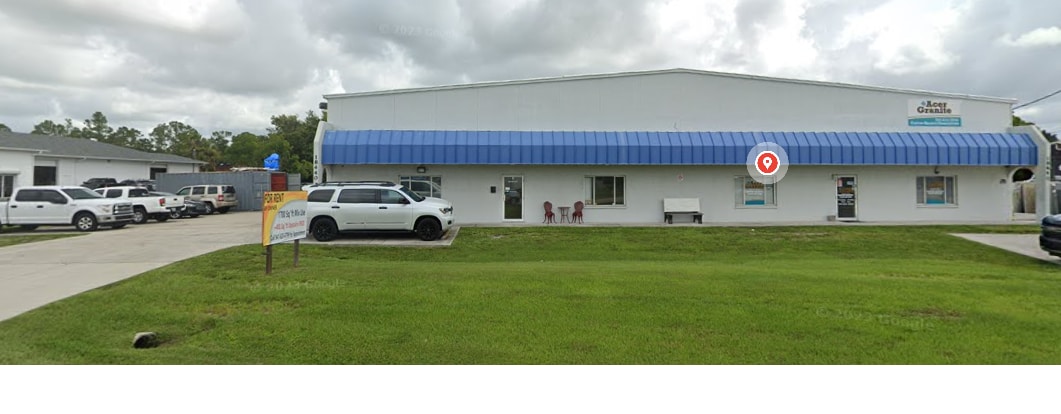 18440 Paulson Dr, Port Charlotte, FL à louer Photo intérieure– Image 1 sur 4