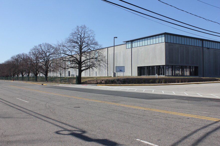 120 Central Ave, Kearny, NJ à louer - Photo de l’immeuble – Image 3 sur 9