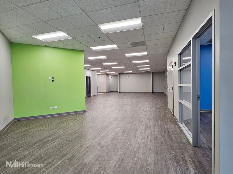 777 Oakmont Ln, Westmont, IL à louer Photo intérieure– Image 1 sur 8