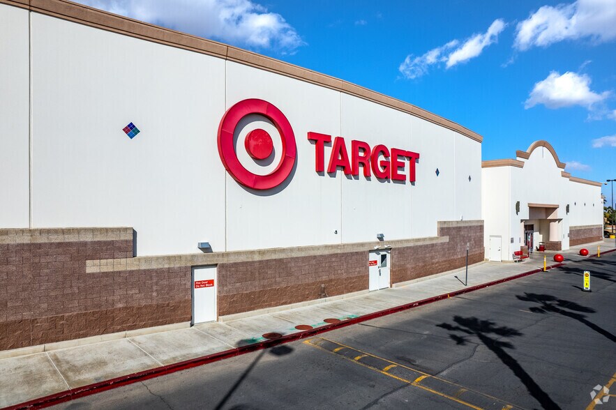 9701-9893 S Eastern Ave, Las Vegas, NV à louer - Photo de l’immeuble – Image 2 sur 16