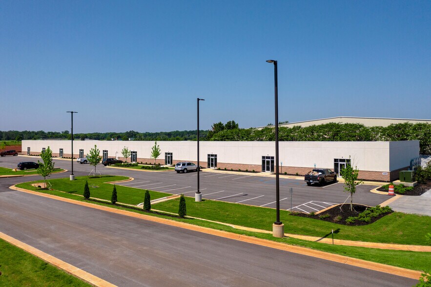 25150 Mooresville Rd, Tanner, AL à louer - Photo principale – Image 1 sur 9